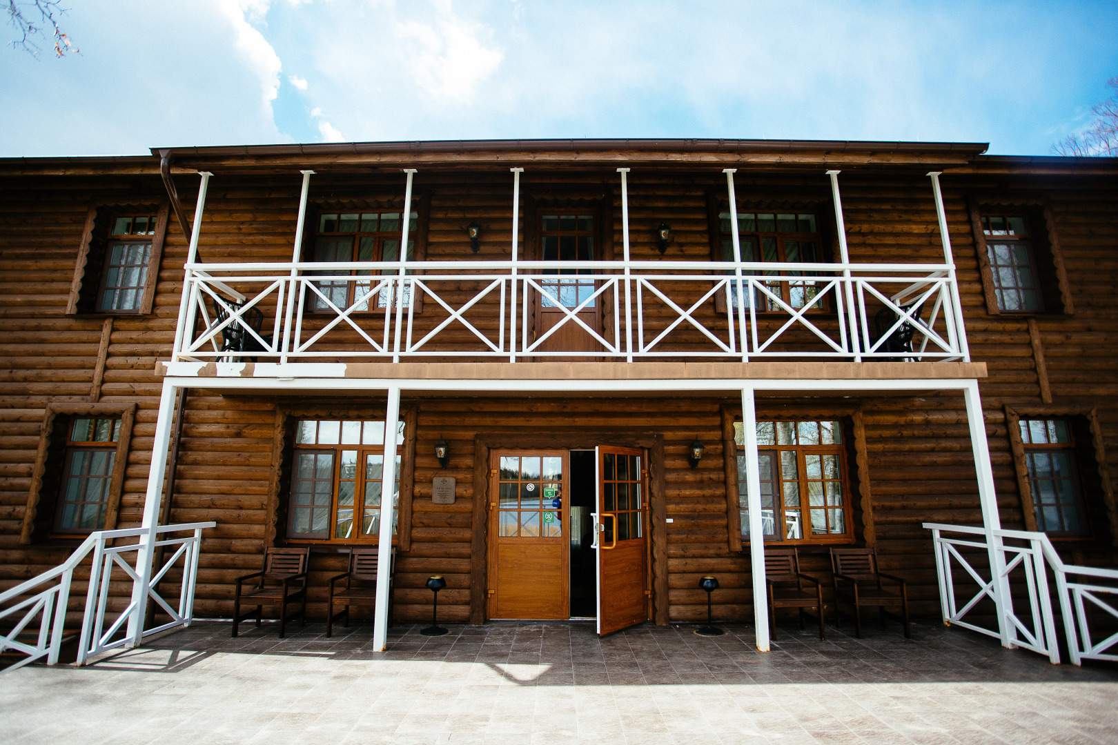 Гостиничный комплекс Имение Алтунъ корпус Дом над озером