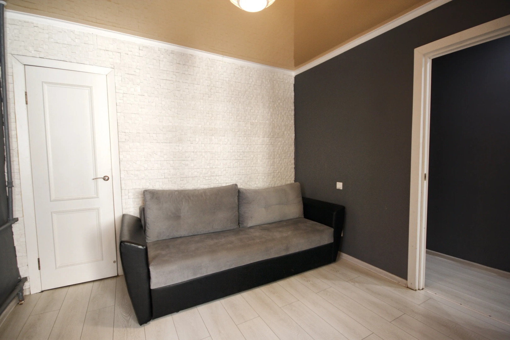 Апартаменты на Жаворонкова 1