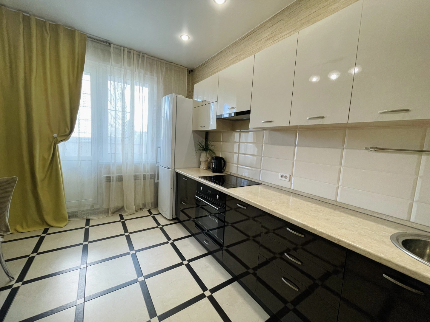 Квартира самый центр Плеханова 14 5 этаж