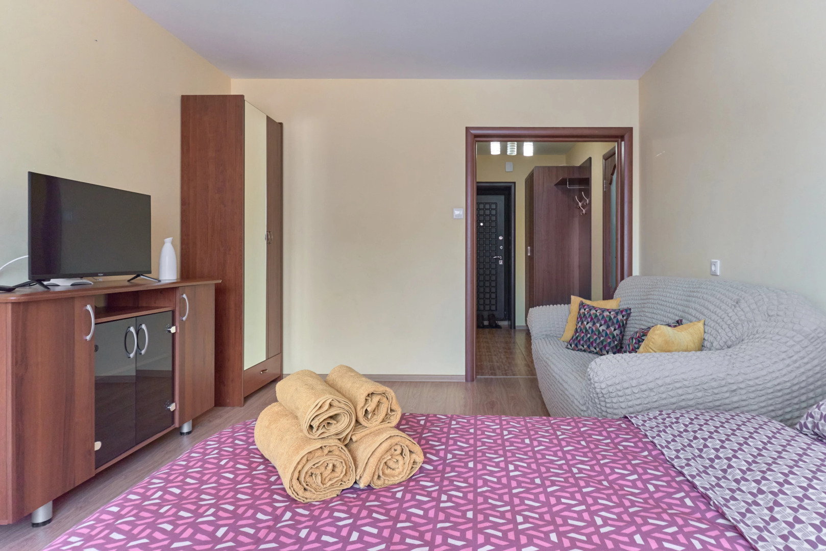 Апартаменты 9 ночей на Киевской 70/3 №2