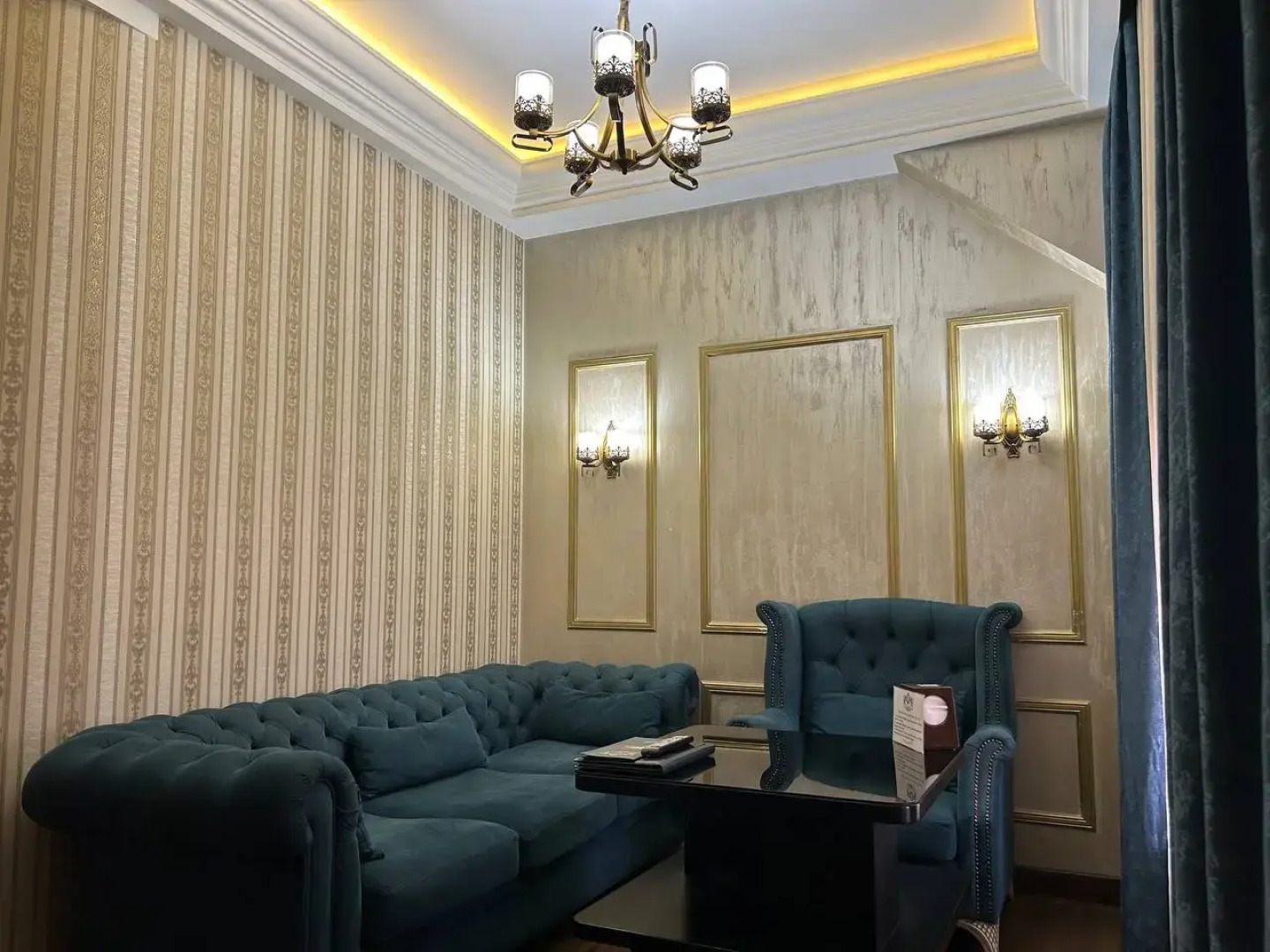 Отель Roma Yerevan & Tours