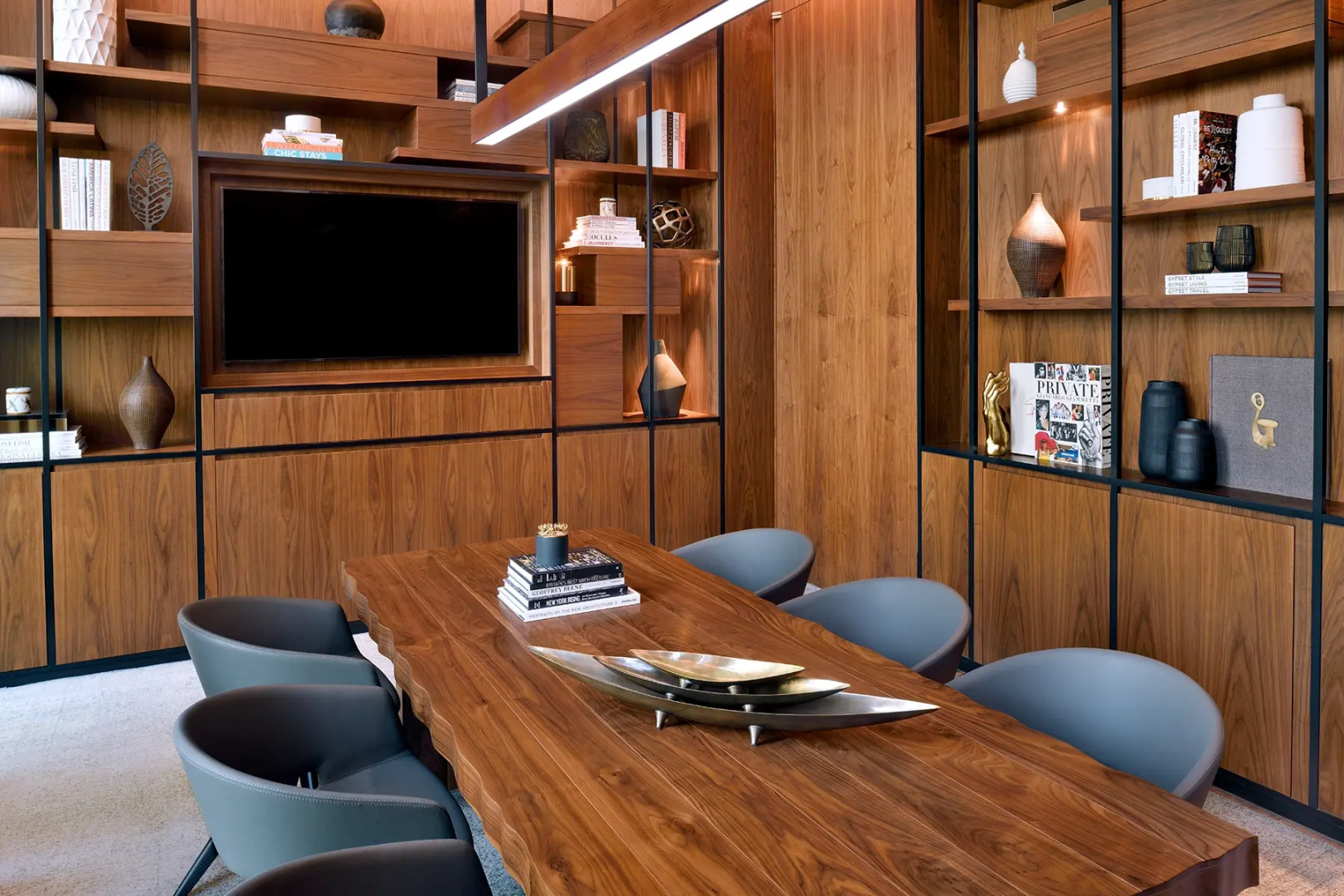 Отель Vida Emirates Hills