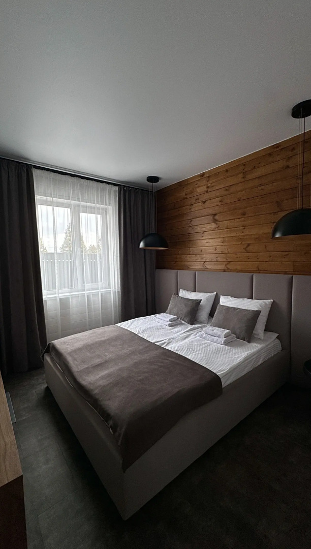 Частный дом с бассейном и баней