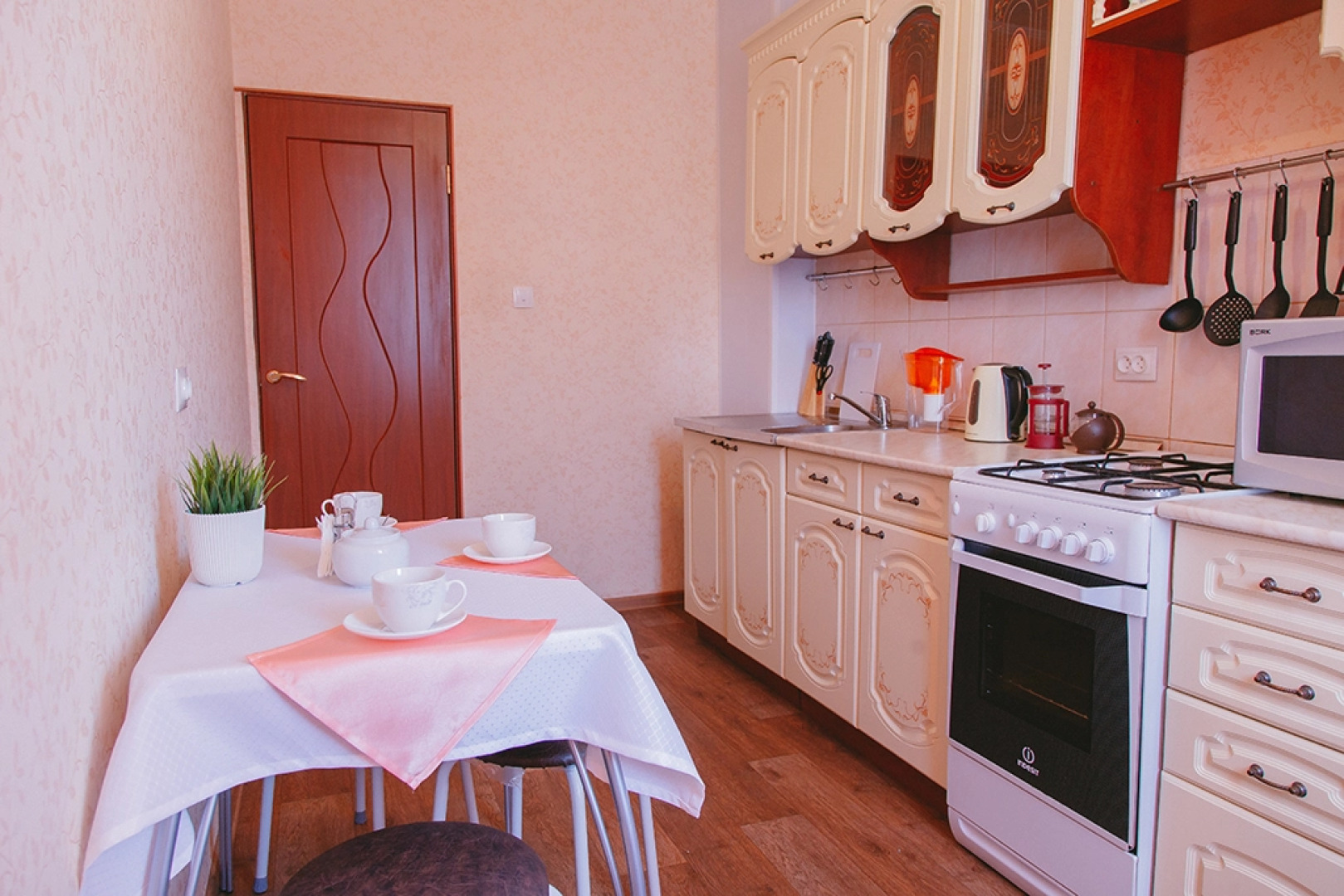 Апартаменты  5 Звезд Микрорайон Мирный 6/3