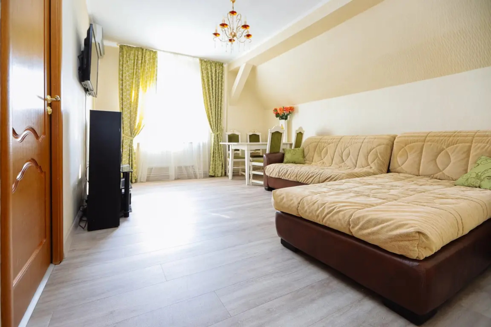 Квартира на Дадаева 1