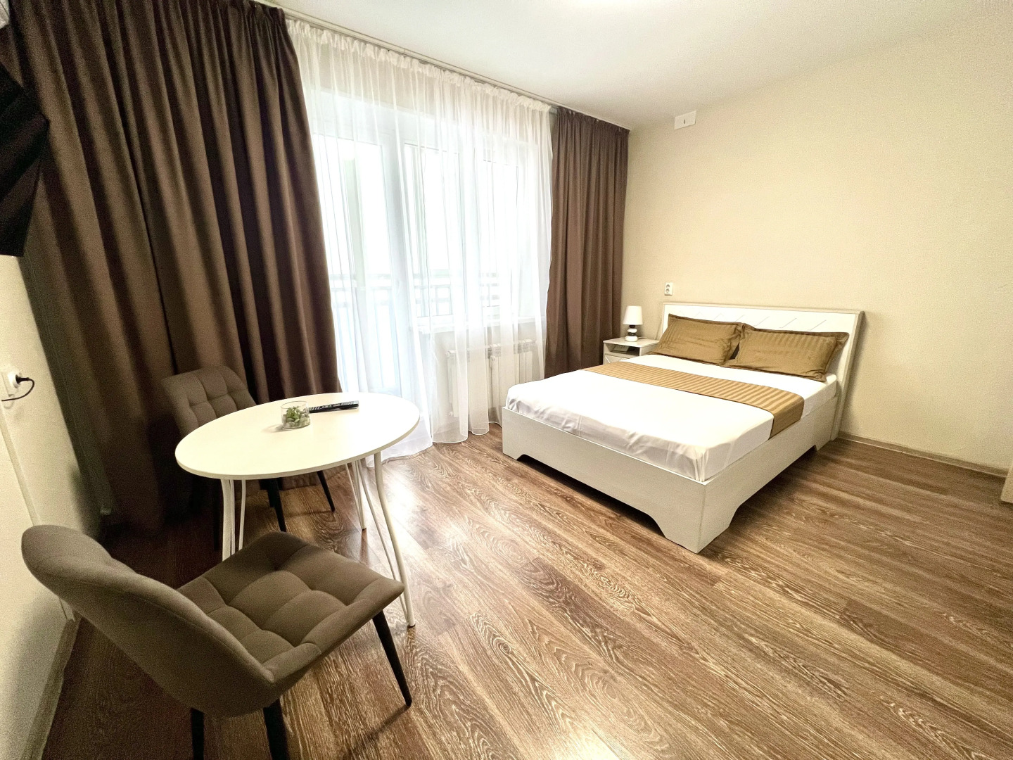 Апартаменты в ЖК Академ Riverside на Братьев Кашириных