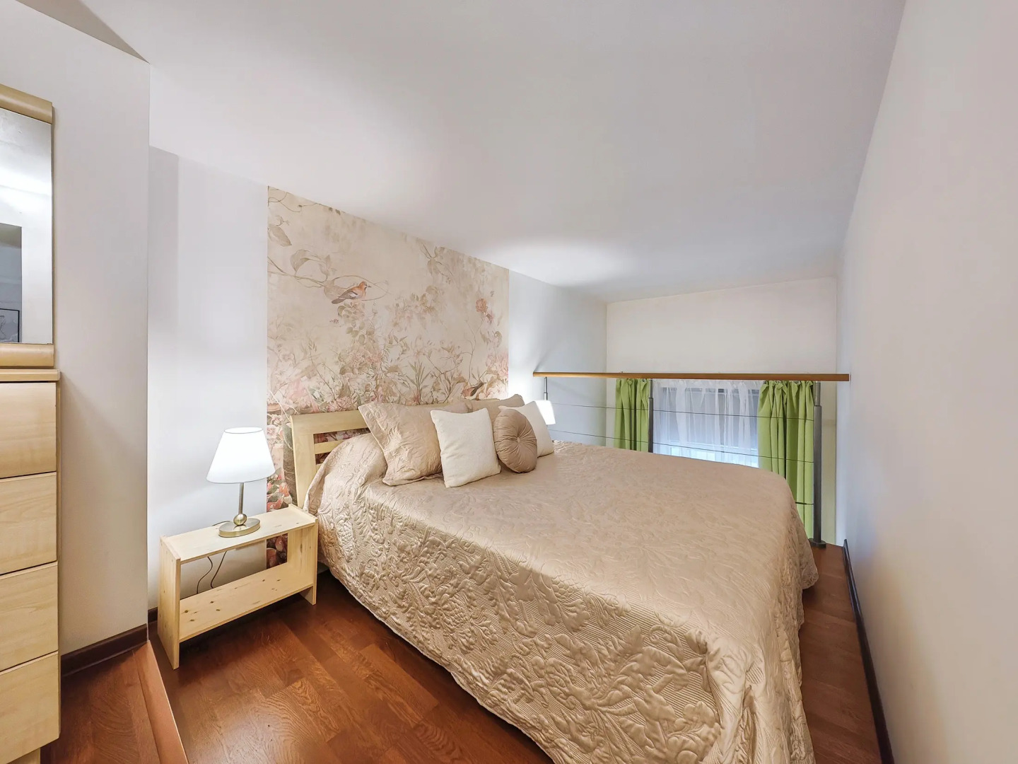 Апартаменты Невский 18 Николь и Мишель