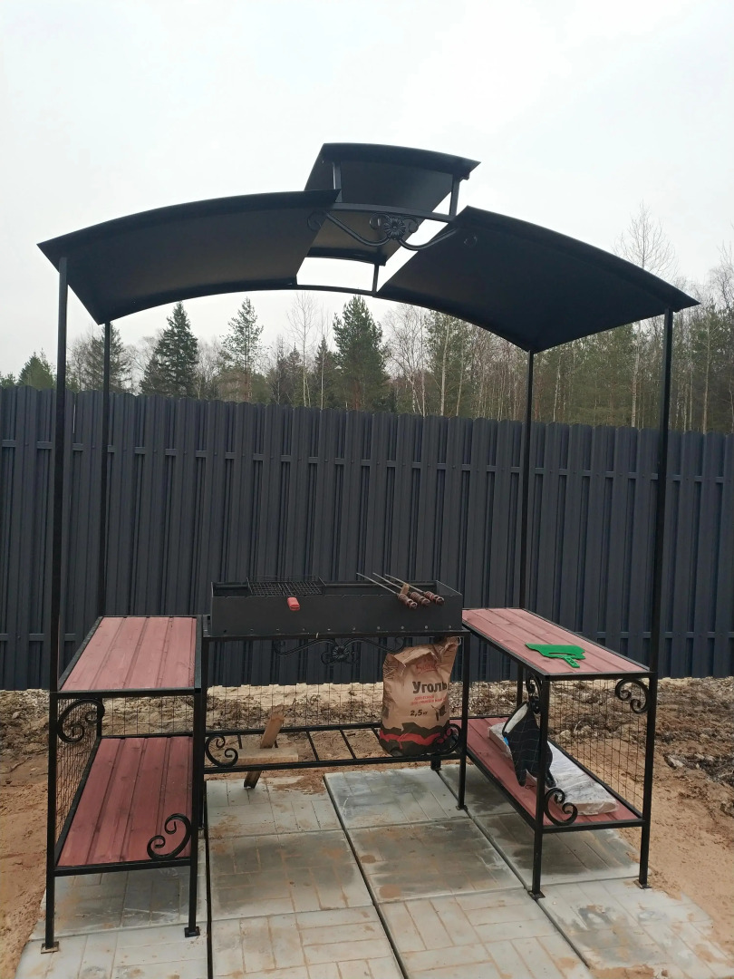 Дом А-фрейм с банным чаном у леса