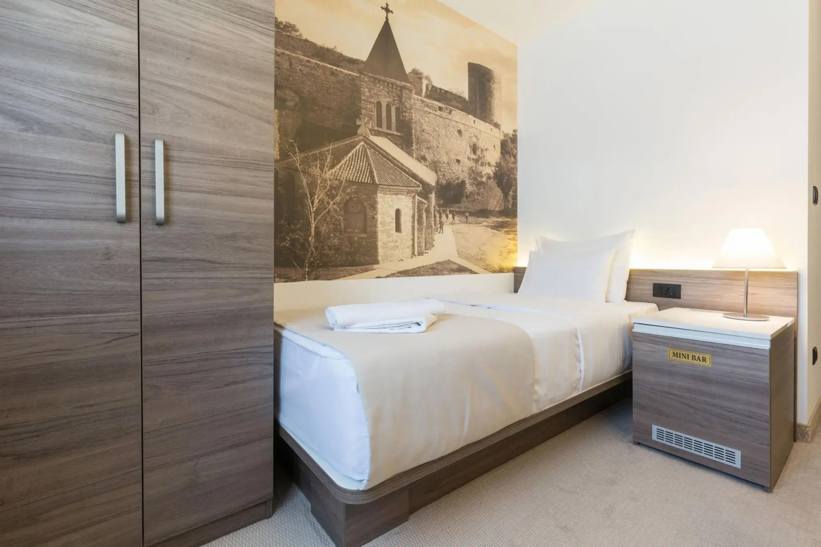 Отель Royal Inn