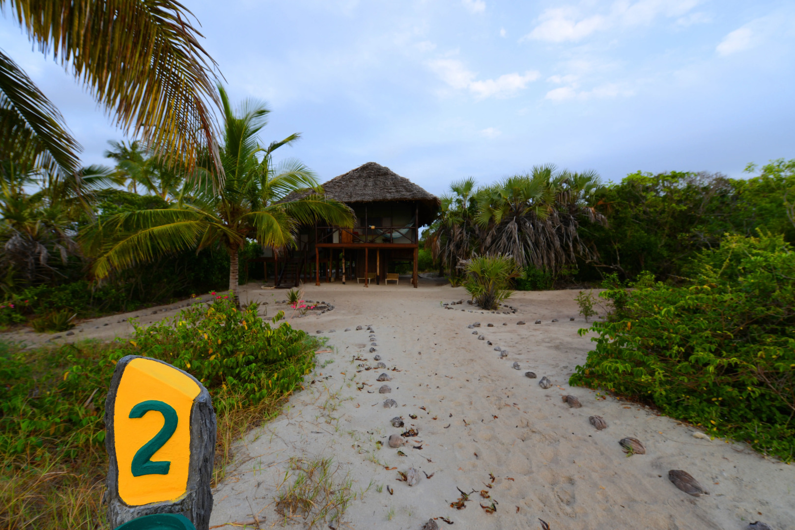 Отель Simply Saadani Camp