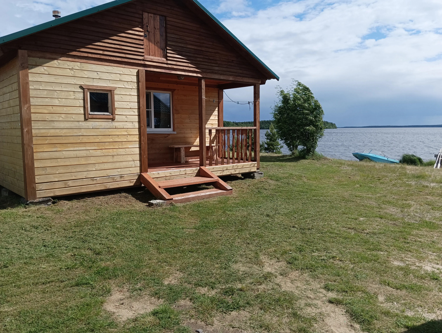 Частный дом на Берегу Озера в Карелии