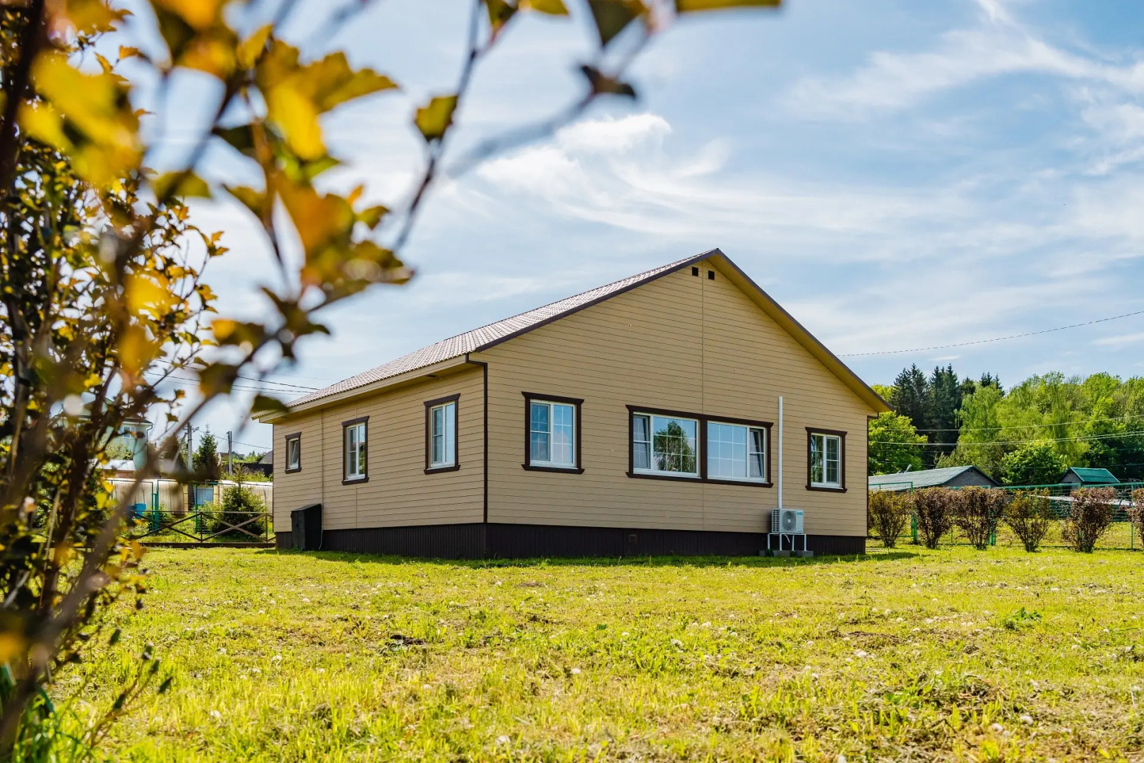 Частный дом на берегу озера Плещеево 57Б