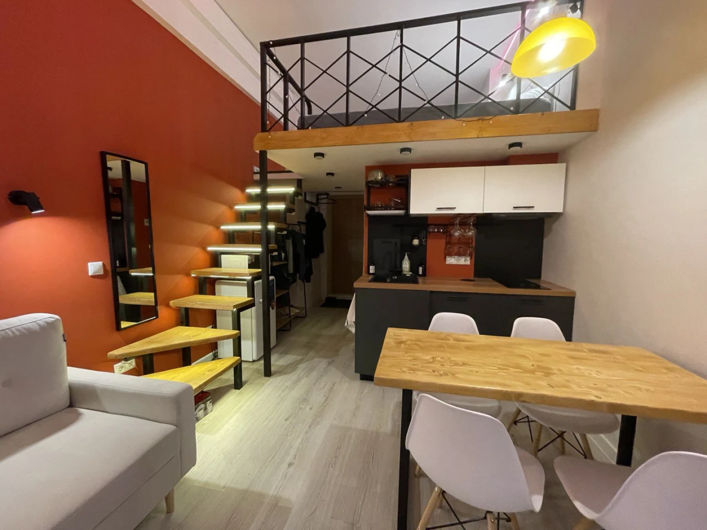 Апартаменты ZenApart Loft c джакузи