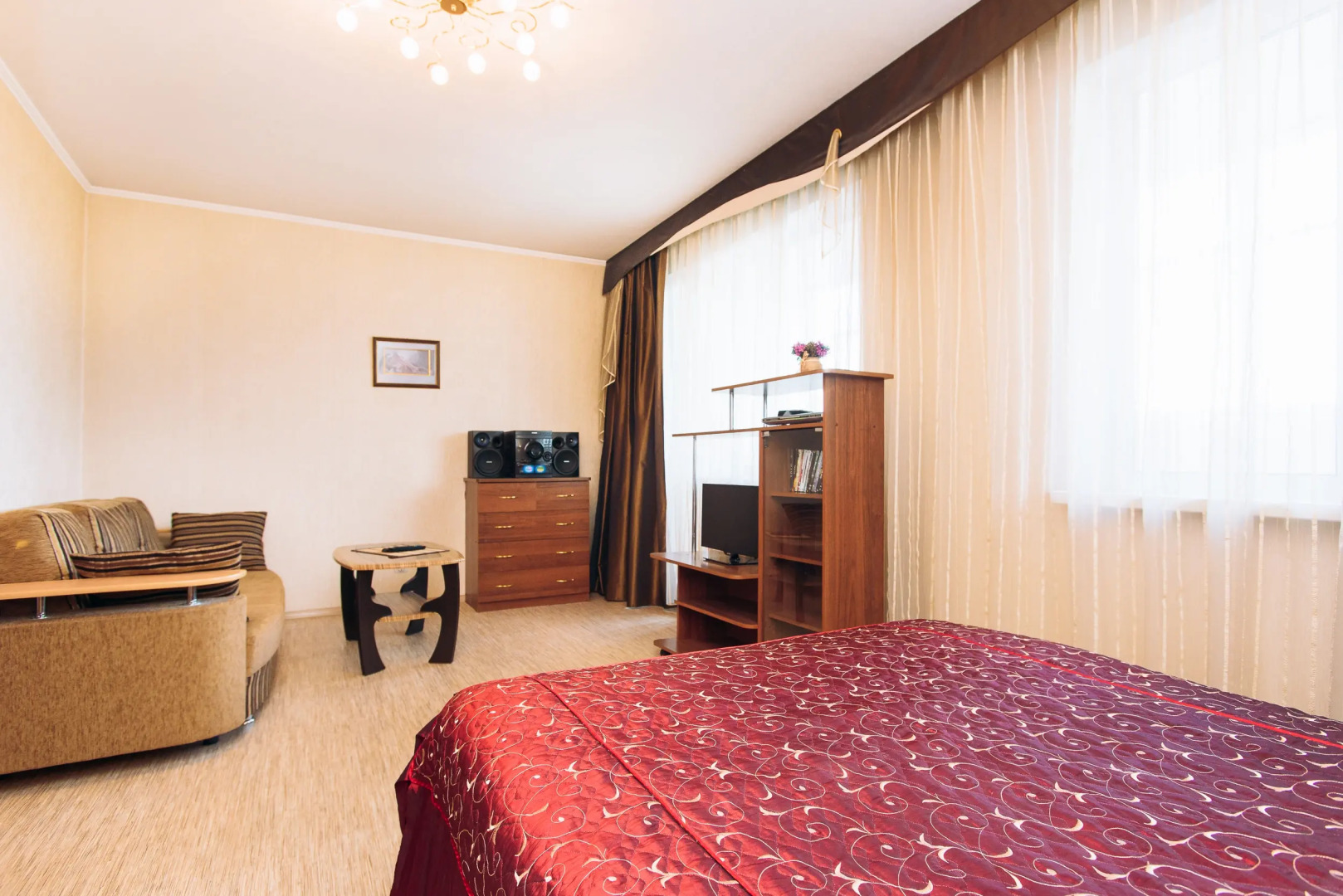 Апартаменты Серова 27