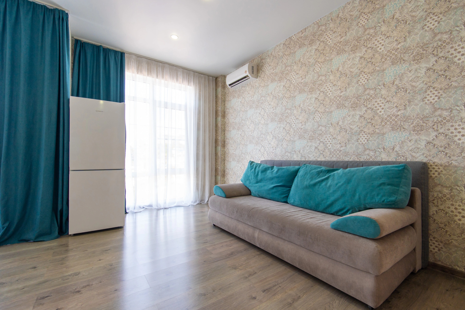 Апартаменты уютные с панорамными окнами от LetoApart