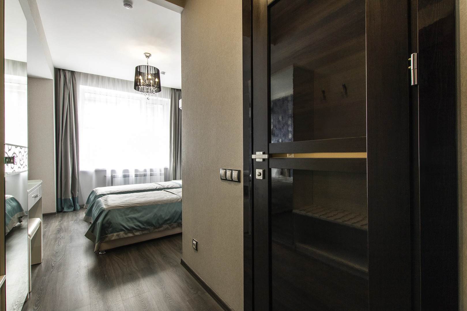 Отель Корона