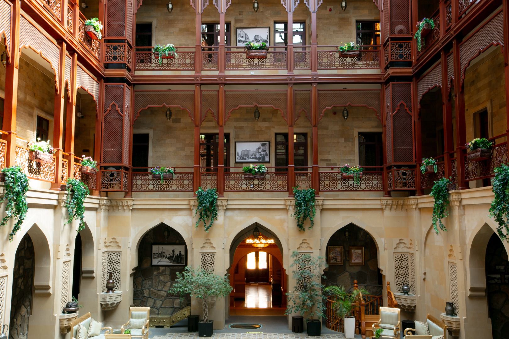 Отель Shah Palace