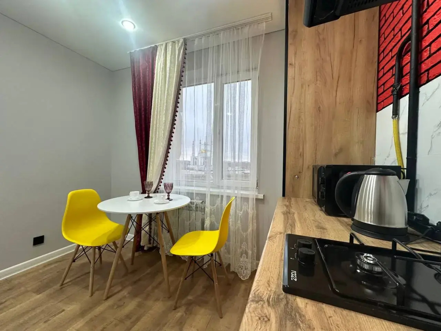 Апартаменты 1-комнатная квартира в 11 микрорайоне