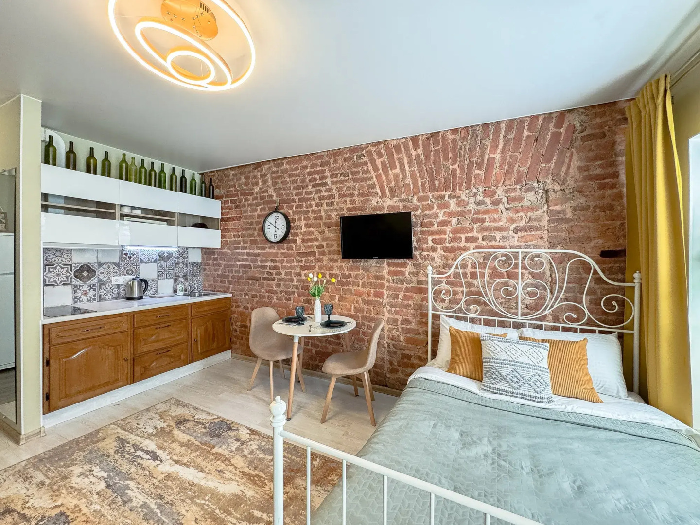 Квартира Студия на Невском 27квм