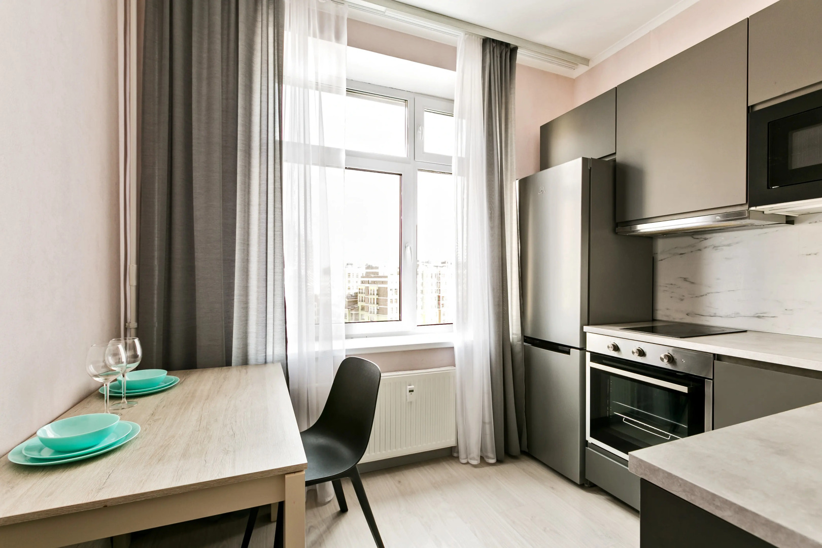 Квартира MaxRealty24 Германа Титова 6