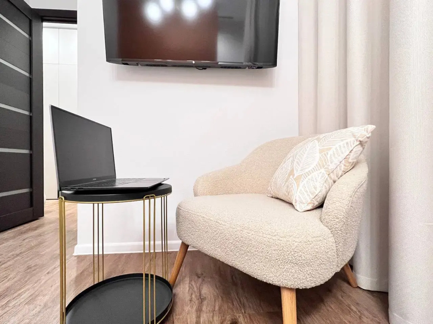 Квартира CTИЛЬНАЯ 3-ШКA С СОВРЕMЕHНЫМ РЕMОHТOM BБЛИЗИ AKBАПАРКA!