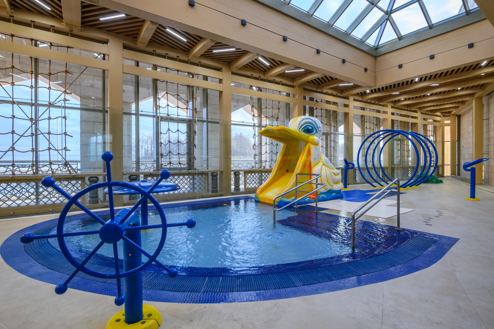 Гостиница Кол Гали