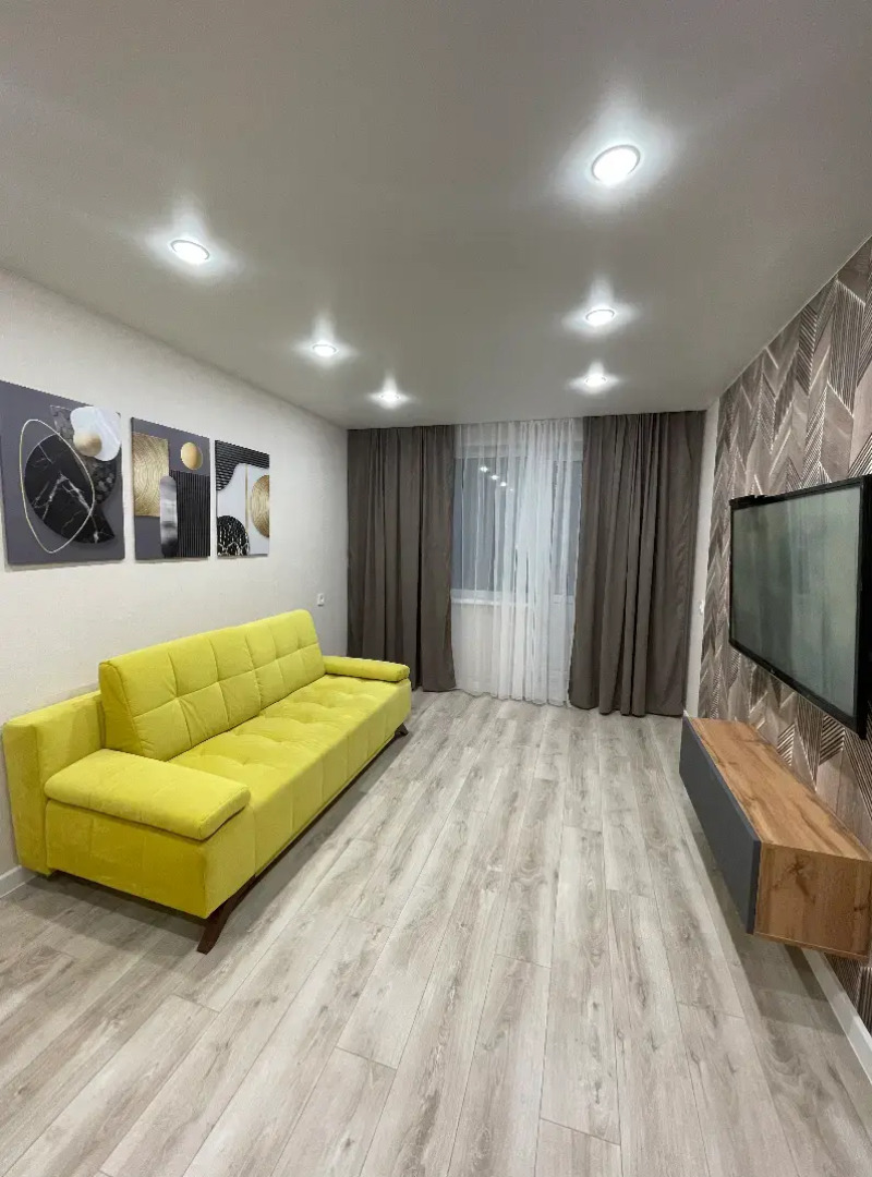 Апартаменты 3-комнатные в Историческом Центре