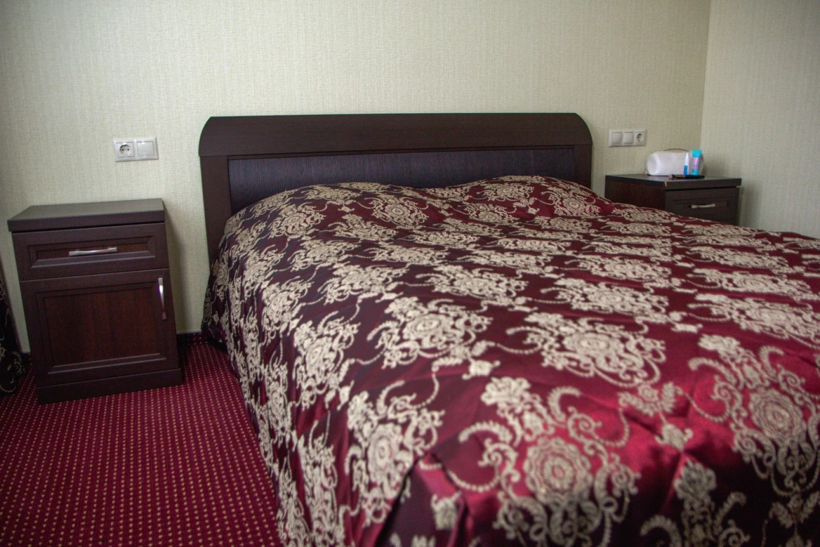 Отель Нефтяник