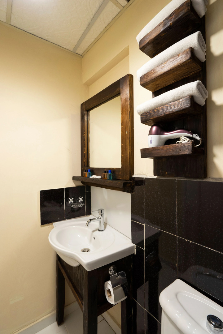 Pi Home & Apartments