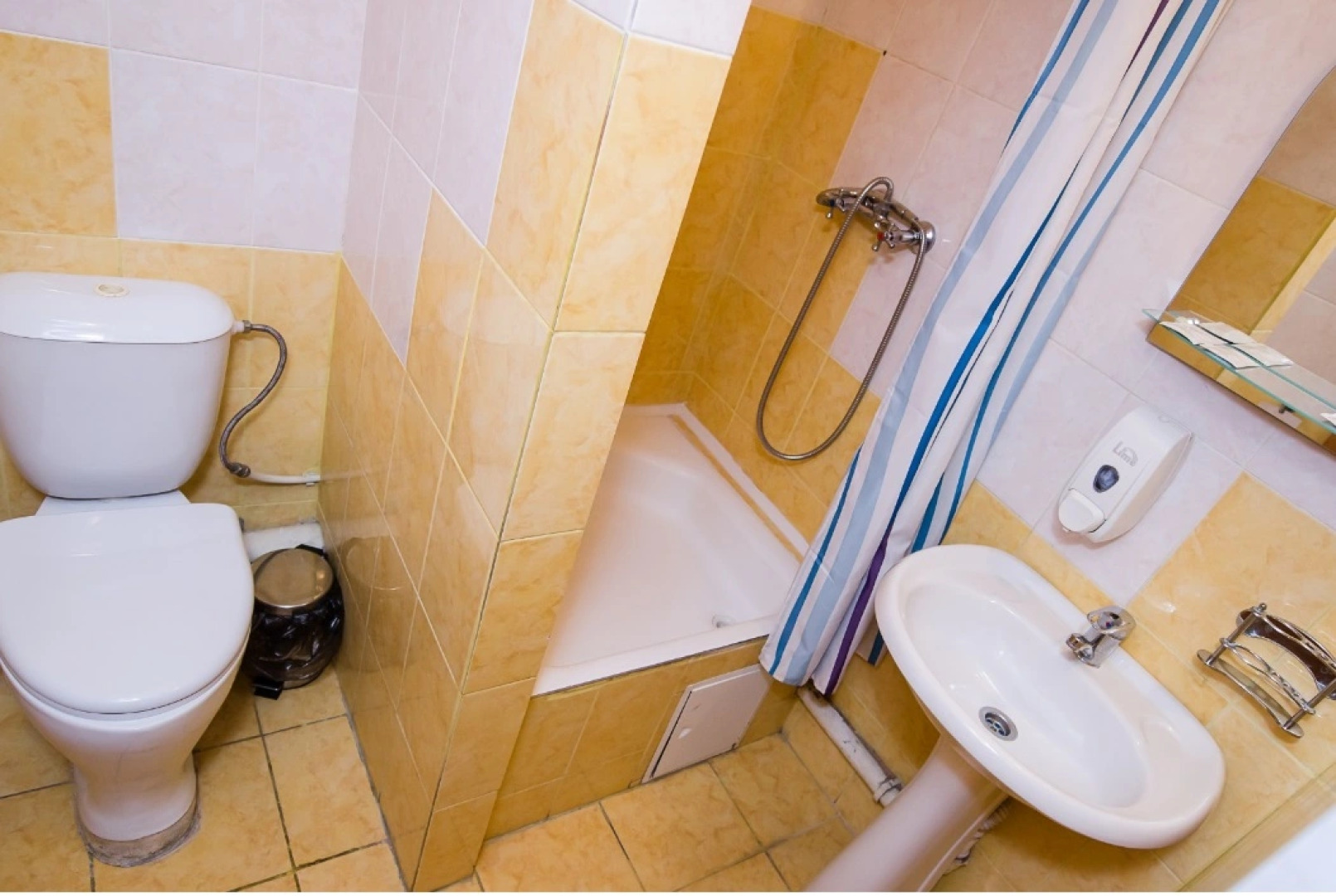 Отель Уралочка