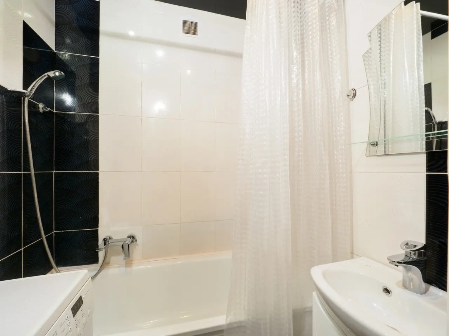 Апартаменты Кирова 27В