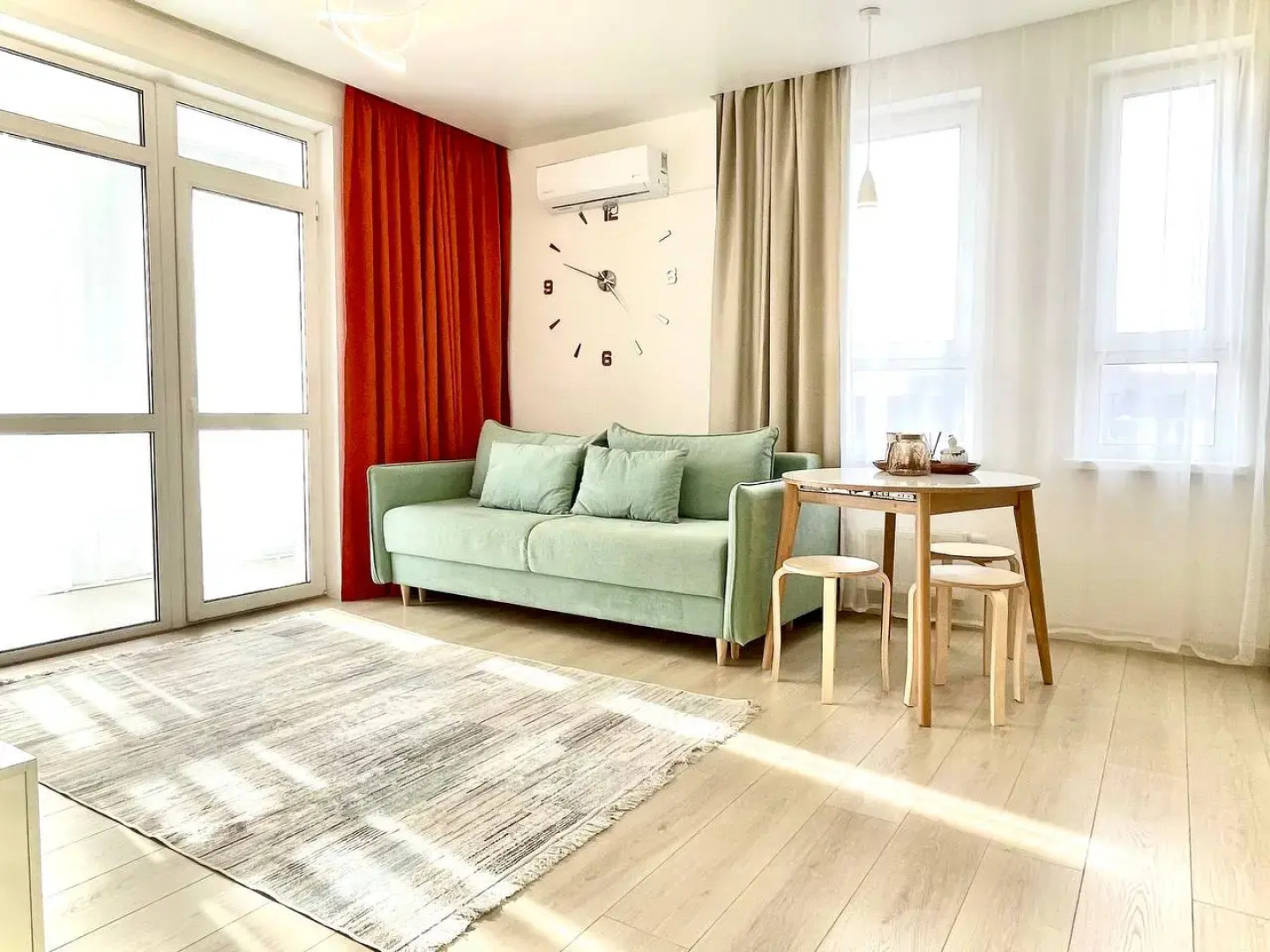 Квартира двухкомнатная в ЖК Андерсен парк