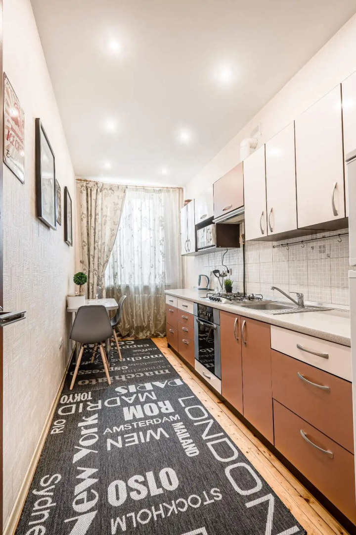 Апартаменты на Карла Маркса 8