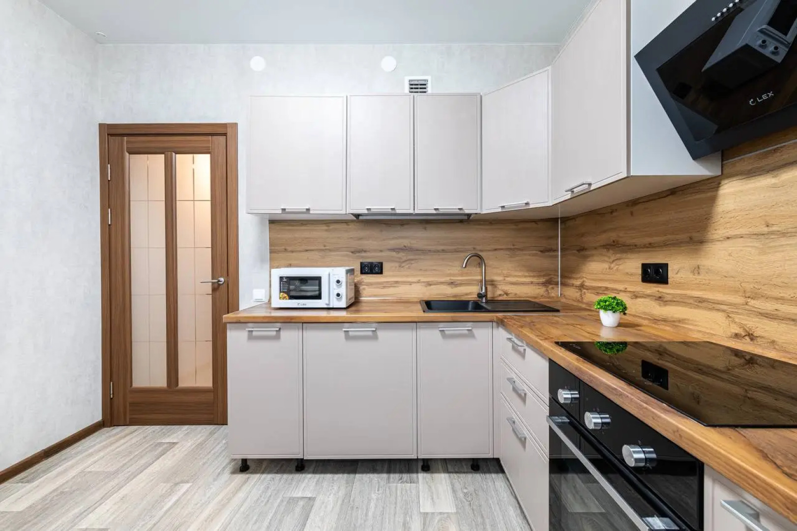 Апартаменты Уютные на Яраткан 4 в