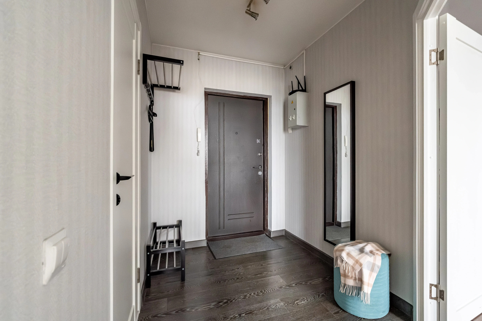 Квартира Sunrise у метро Satin home