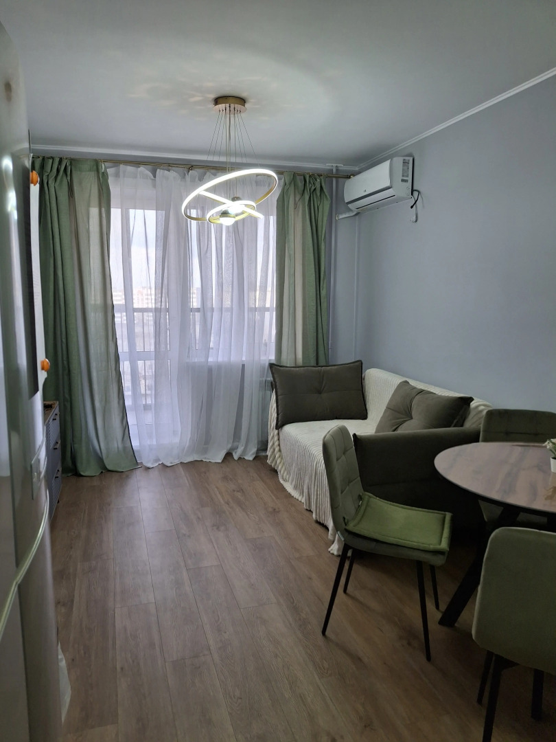 Квартира Просторная Евродвушка в Центре рядом с Площадью Ленина