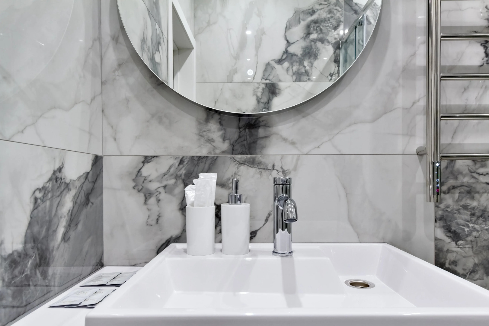 Квартира дизайнерская Andora-apart на Красном проспекте на 23 эт