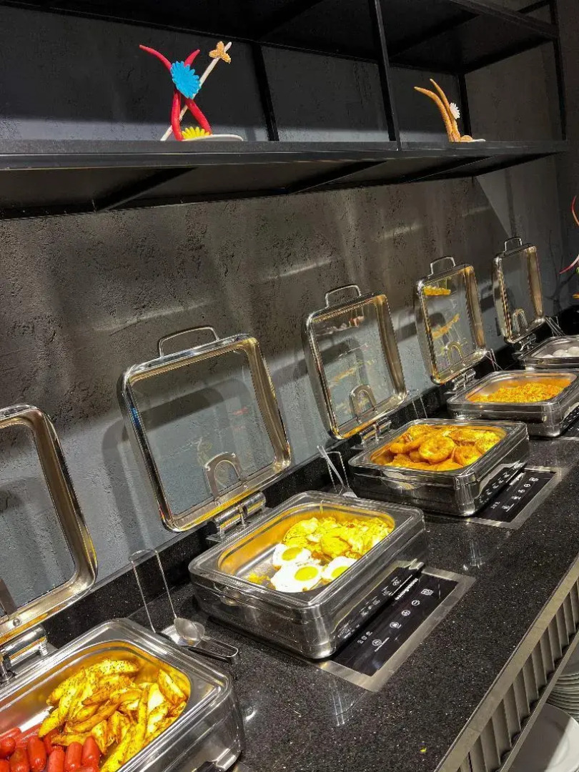 Отель Falcon 1511