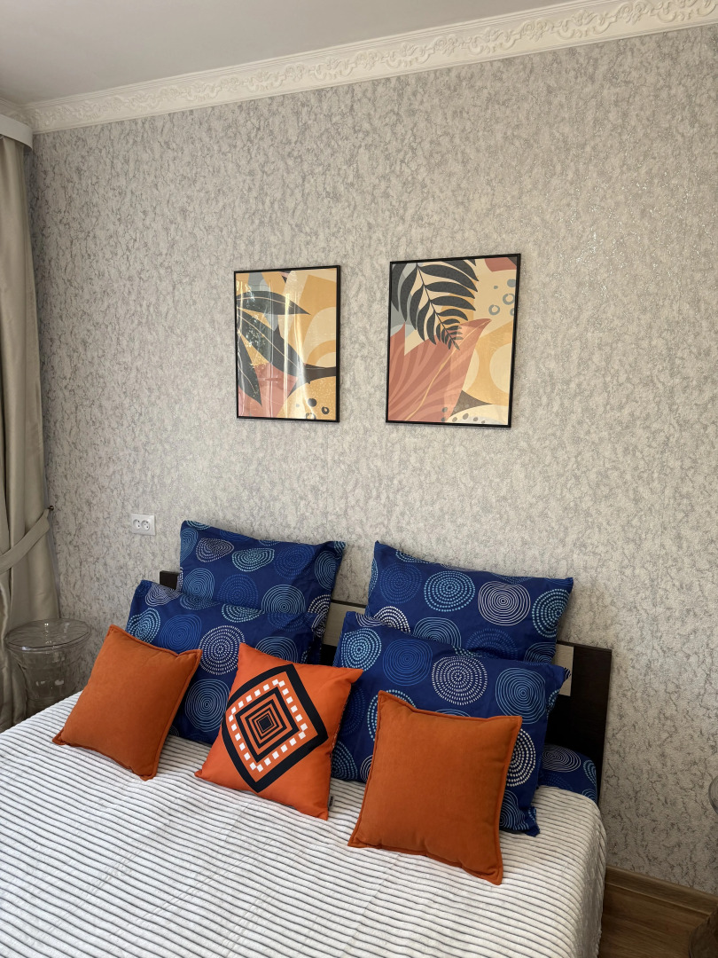 Квартира Уютная трёшка в центре города