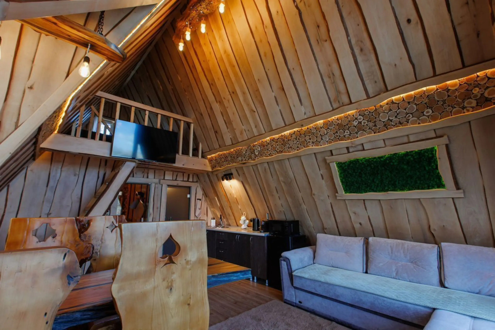 Частный дом С баней и чаном с видом на озеро