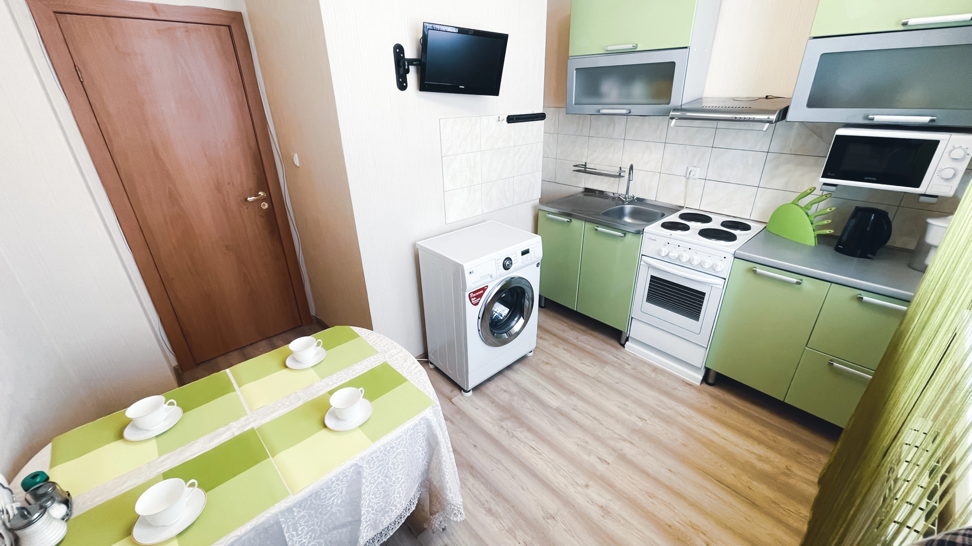 Апартаменты Крокус на Тундровом 4