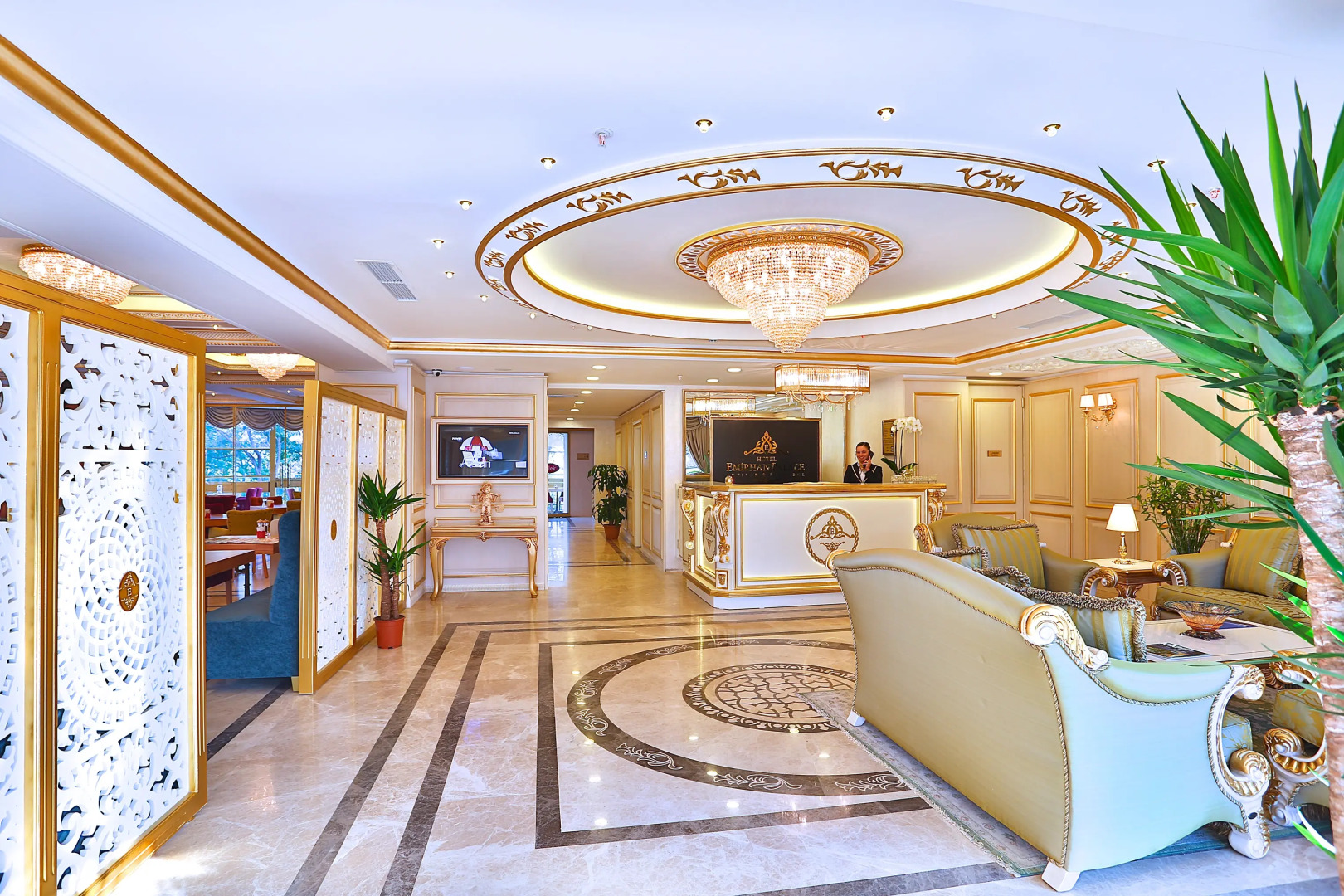 Отель Emirhan Palace