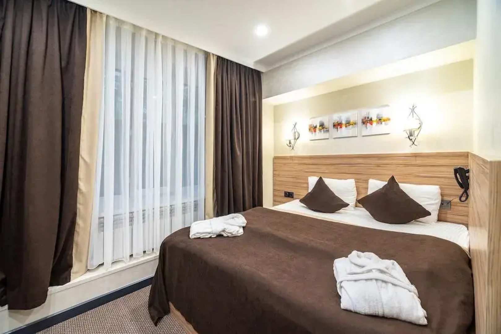 Отель Mildom City