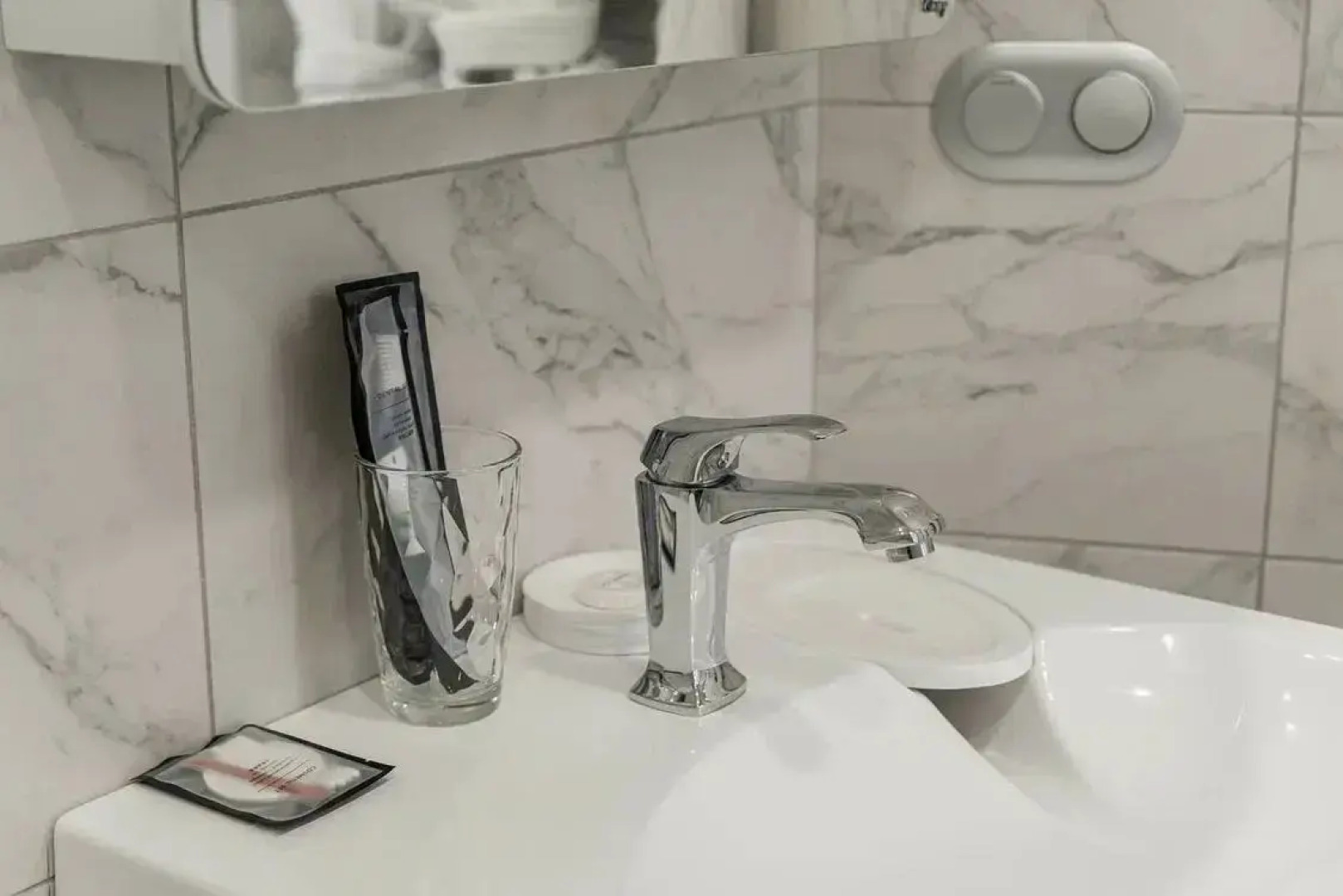 Апартаменты Дизайнерская Студия Паула с видом на парк Челюскинцев