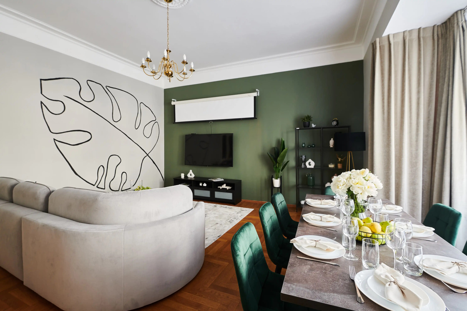 Квартира GM Apartments Шикарная Пятёрка с домашним кинотеатром