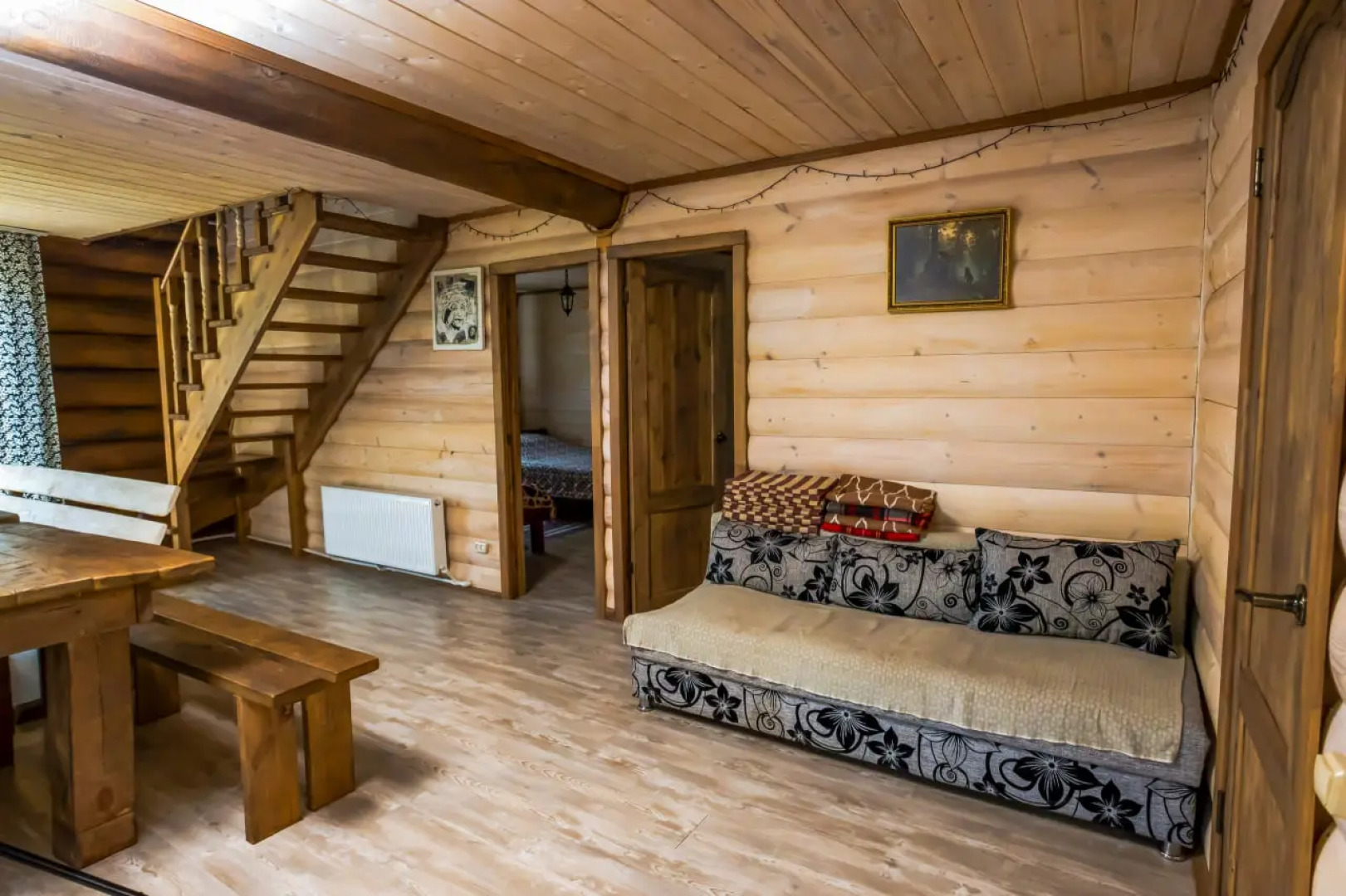 Частный дом в лесу у реки Пра с банным чаном