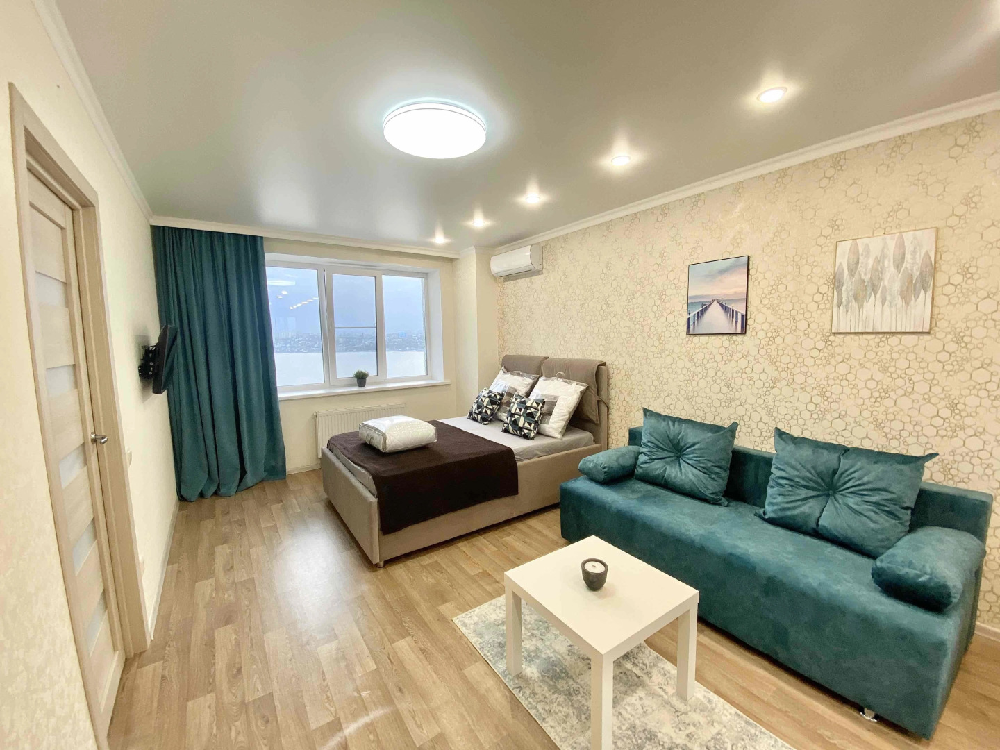 Апартаменты с видом на воду в ЖК Дельфин