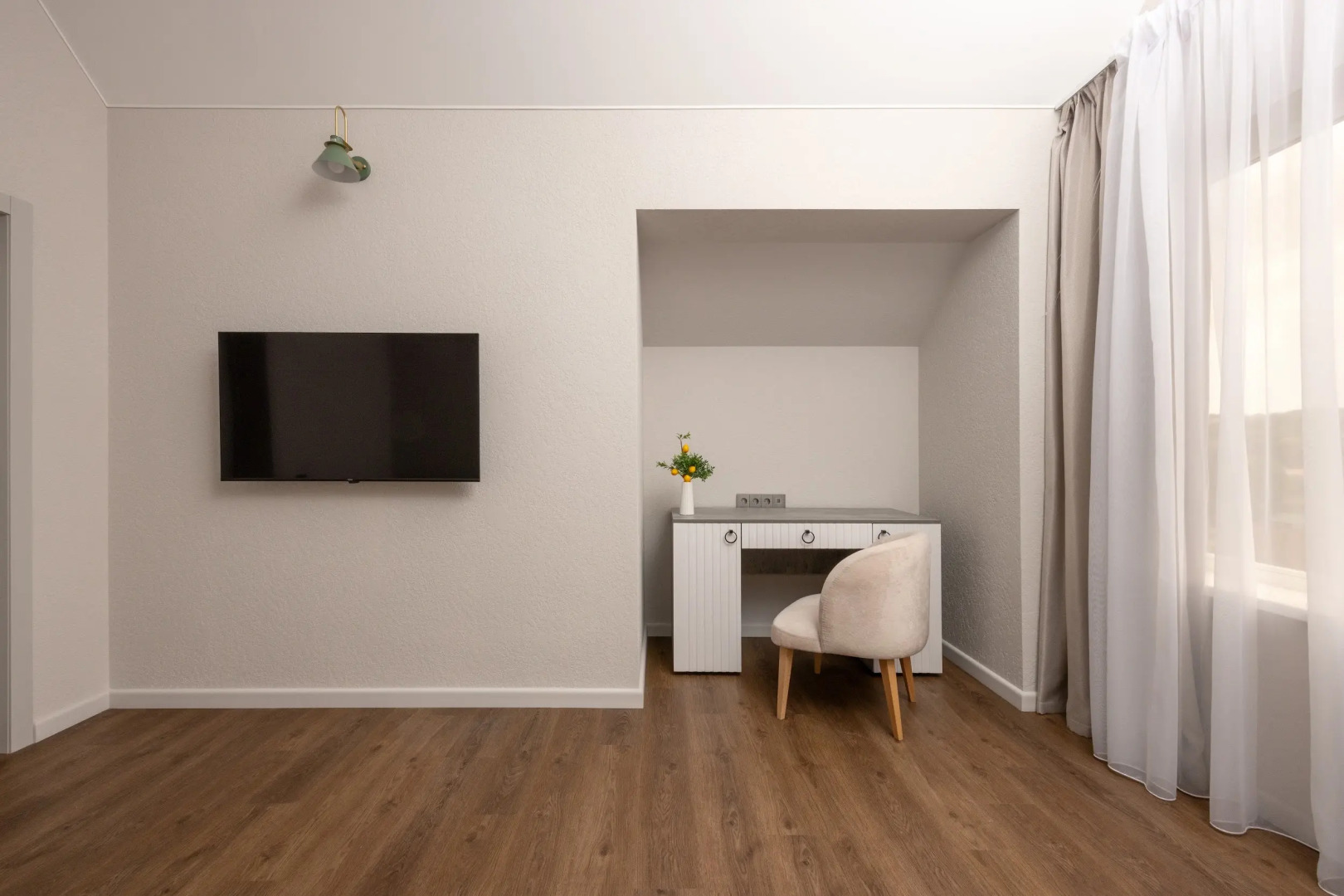 Вилла с подогреваемым бассейном и 6 спальнями