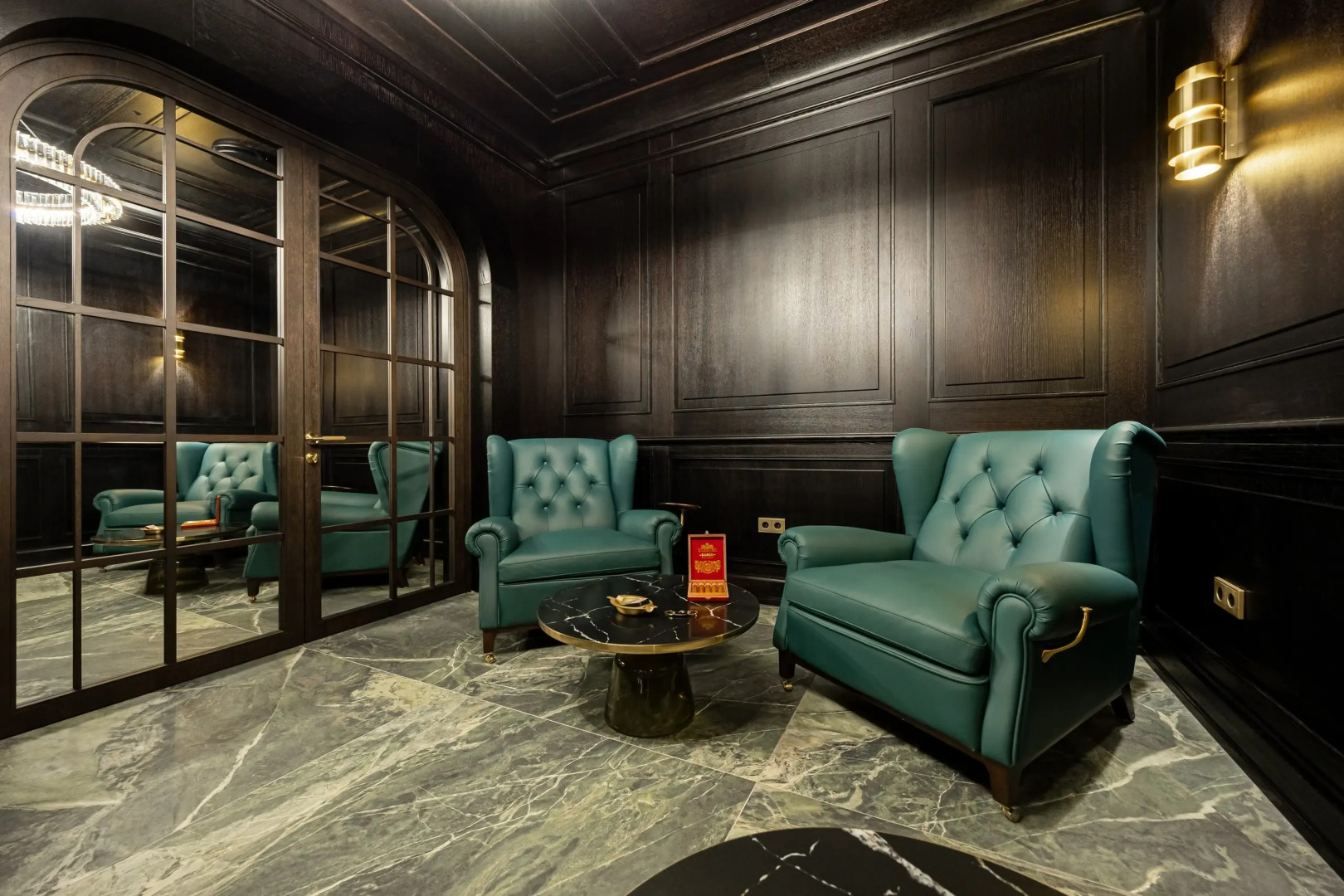 Отель Генрих