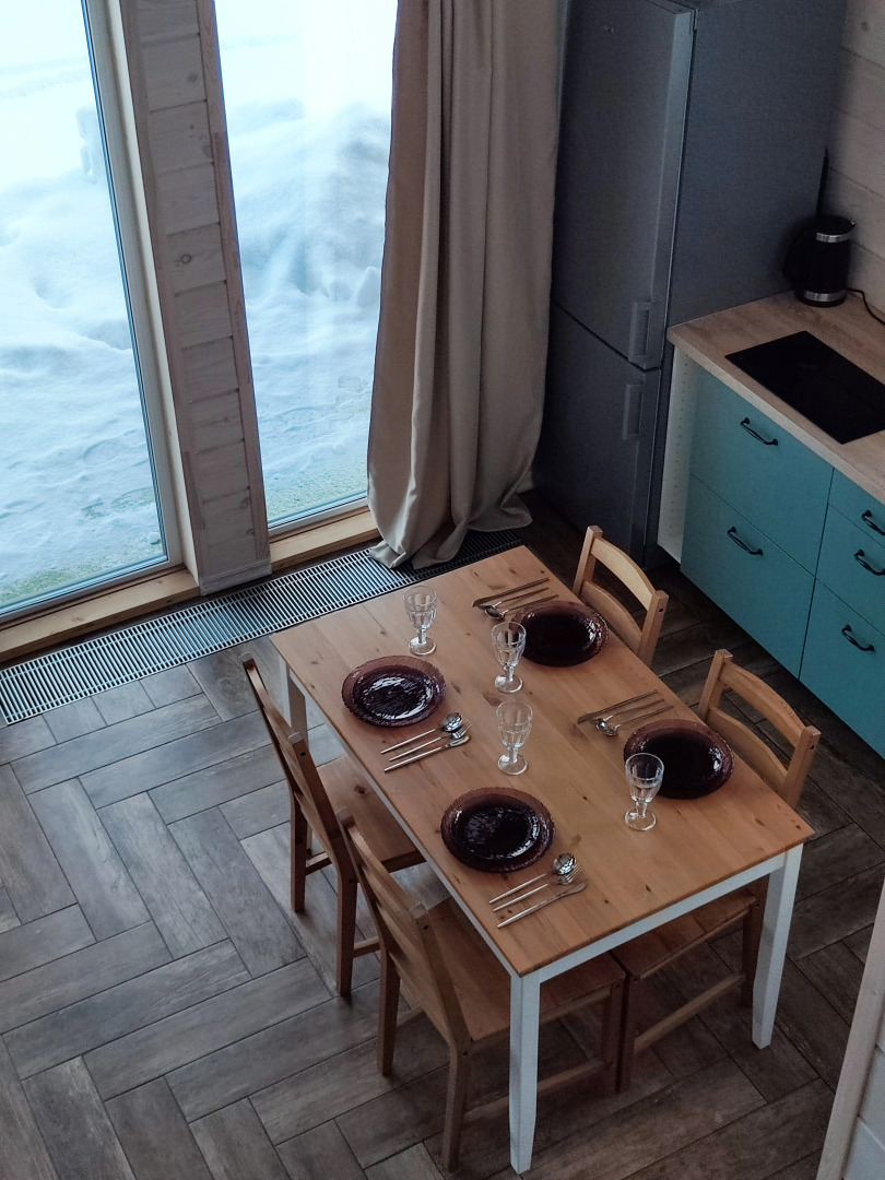 Частный дом Чёрный домик у озера Отрадное